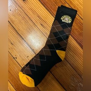 NEW NHL Bruins Hockey Argile Socks - large